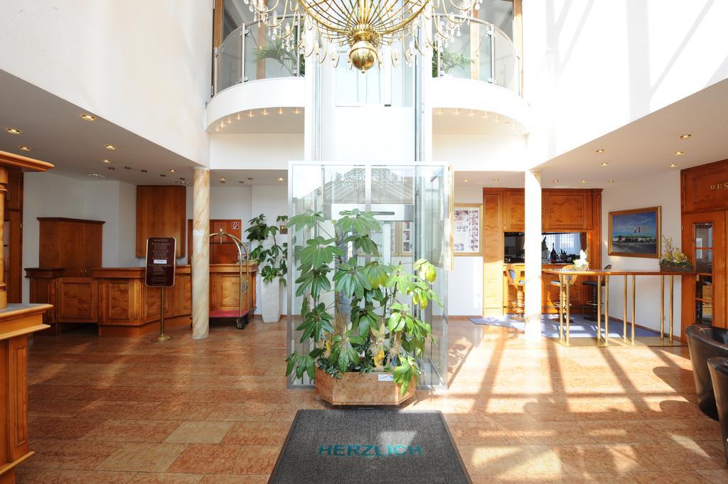 Hotel Poinger Hof Exterior photo